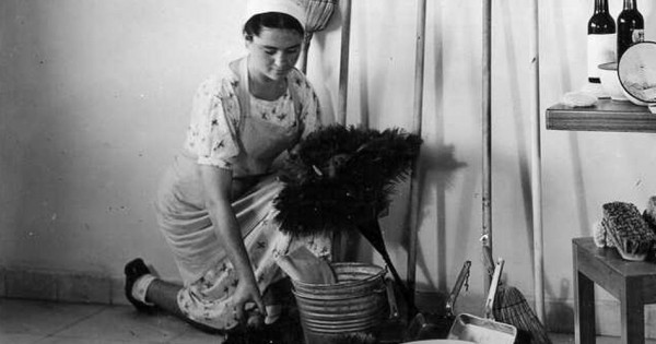 אישה, תגידי תודה שלא עבדת לפני קום המדינה