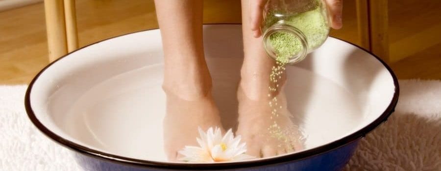 5 חומרי טיפוח מפנקים וטבעיים שקל להכין בבית