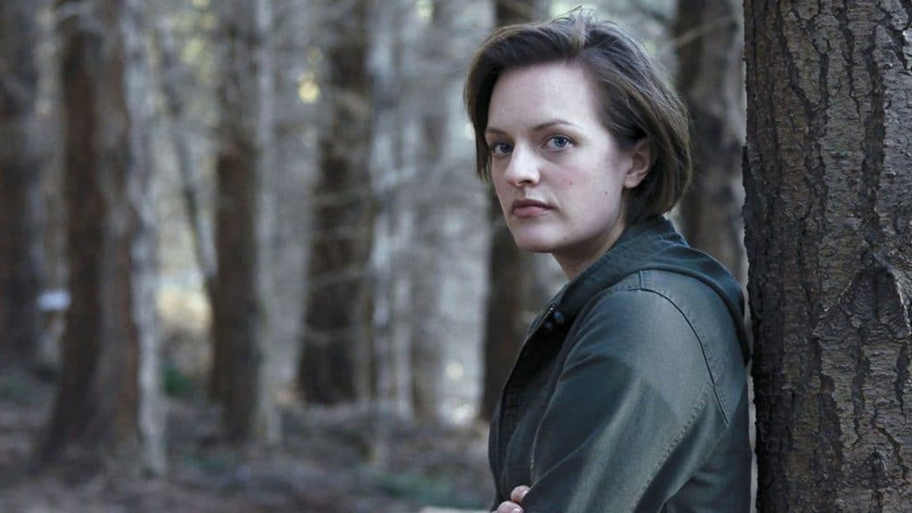 אליזבת' מוס ב"קצה האגם"