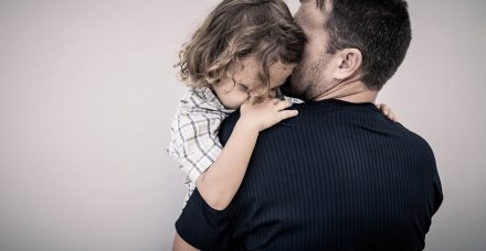 אי שוויון כלפי אבות גרושים? ארגוני הגברים מתעקשים להציג מציאות שקרית