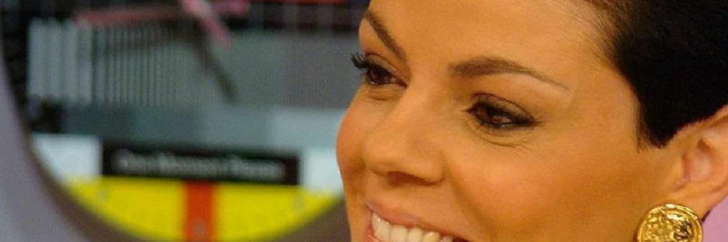 למרות שאין ספק במעשיו של יורם זק, מבחינת הציבור דנה רון היא האשמה