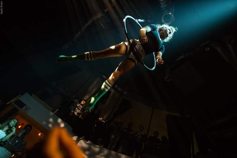 אמניות קרקס