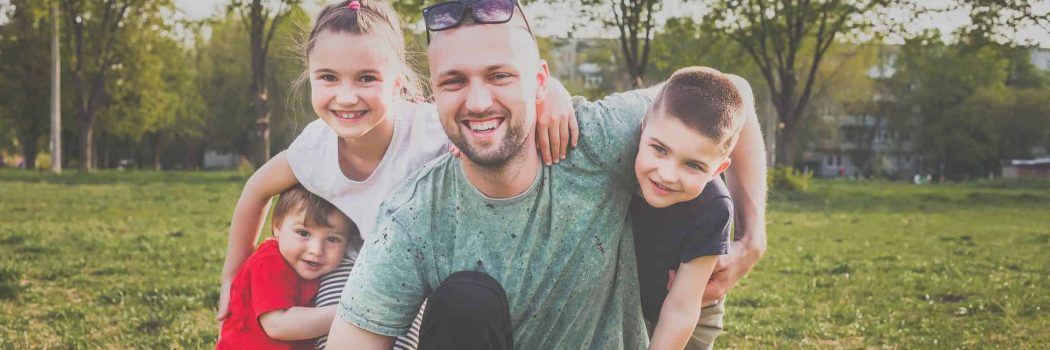 שוק העבודה: איך גורמים לאבות להיות יותר פעילים בגידול המשפחה?