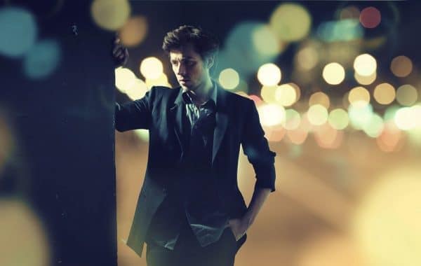 בליינד דייט ביום ההולדת. צילום: shutterstock