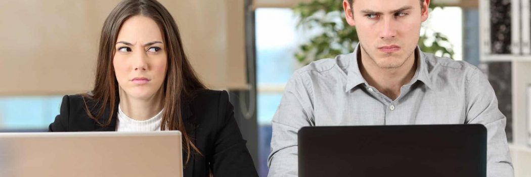 פייסבוק חוסמת נשים שהעזו לכנות גברים 'חלאות'