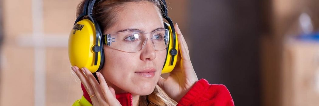 השתלבות נשים ב"מקצועות של גברים"