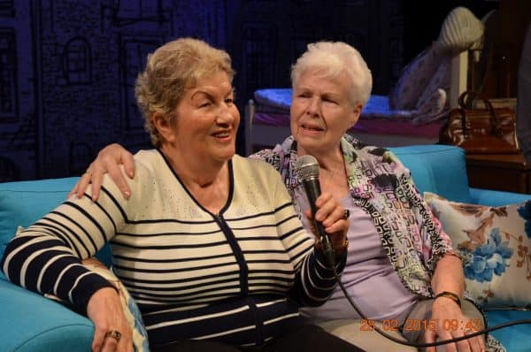 מתוך ההצגה 'הנקה ופיט'. צילום: אליצור ראובני