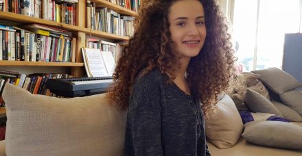 "איזה שיער יפה, אפשר לגעת?": כן, אני מתולתלת. זו לא סיבה להציק לי ברחוב