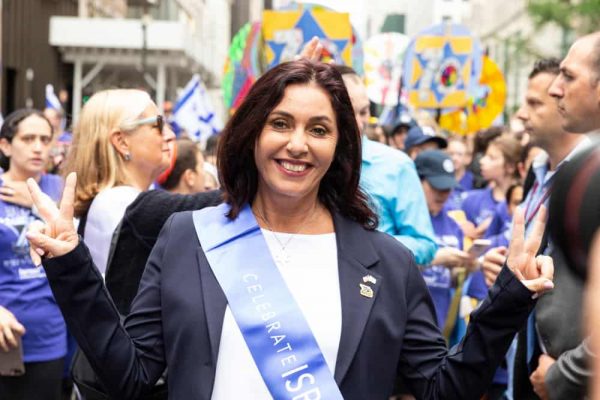 מירי רגב בראש מצעד ההזדהות עם ישראל בניו יורק. צילום shutterstock 