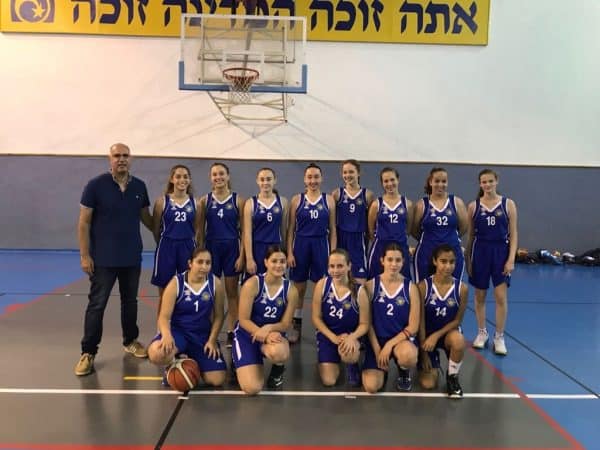 "יש ליגת נשים וליגת גברים. נעה גורדון. צילום: מנהלת הקבוצה: נטלי גיל