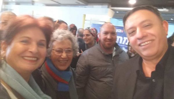 סלפי עם גבאי בצפון. 21.1. צילום: נשים עושות שלום