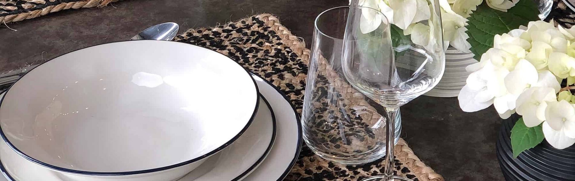 שולחן חג מהגדות