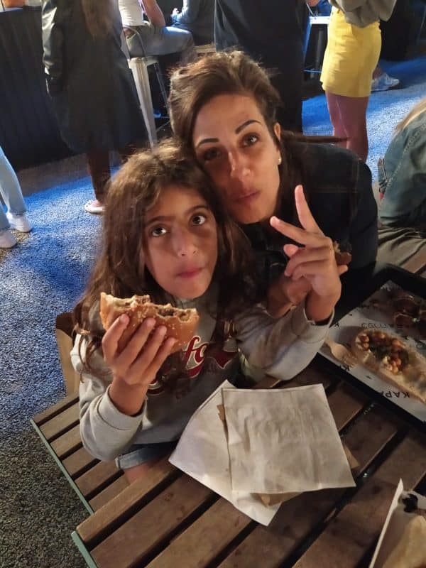 הילה ובתה. צילום ביתי