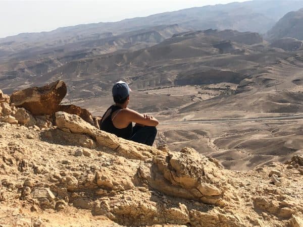 הילה זדה בחלאסרטן במדבר. צילום ביתי