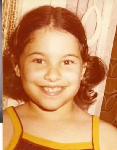 שרון בר-אל תמיר בילדותה. צילום ביתי