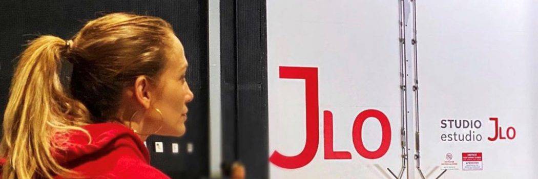 הלילה זה קורה – הסופרבול, הופעת מחצית בכיכובה של גניפר לופז עם הקולקציה של Guess