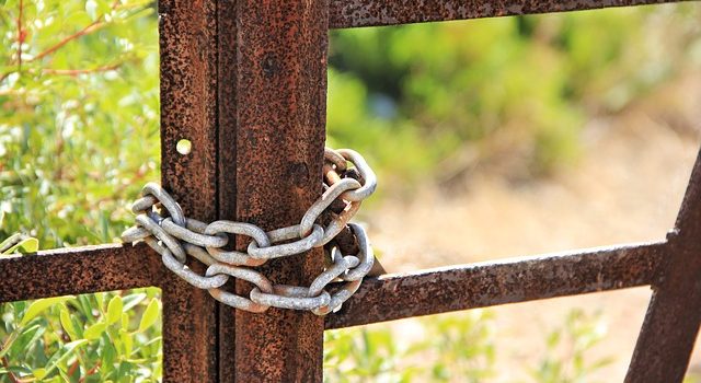 גל פריצות? התמגנו בשער מאלומיניום