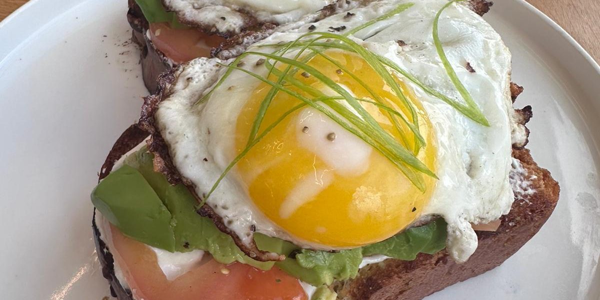 הכריך לזכרה של רוני אשל ברשת גרג, והשוקולד שתעופו עליו