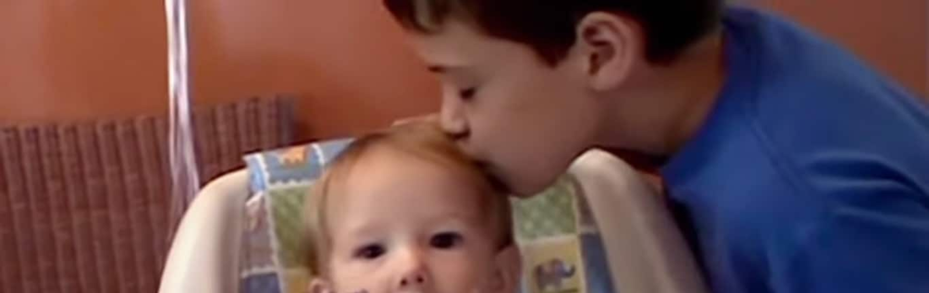 לסלוח לבן שלך שרצח את בתך: הסיפור המצמרר של צ'אריטי לי והמשפחה שהיתה לה