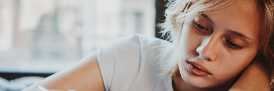 הסימנים להפרעות קשב אצל בנות ולמה הן מאובחנות 5 שנים מאוחר מדי