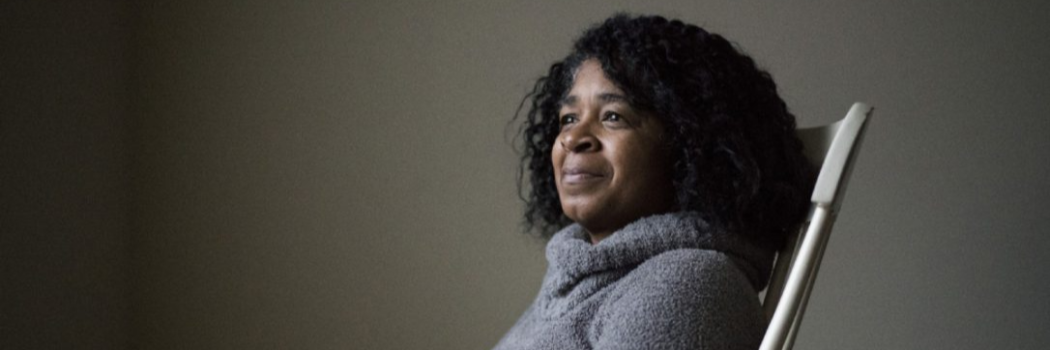 היא נתנה לאישה זרה להחזיק את התינוקת שלה לפני 34 שנה- ומעולם לא ראתה אותה שוב