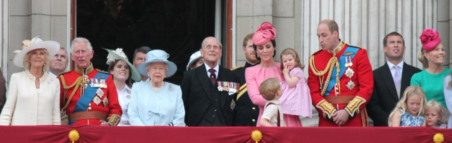 כללי הלבוש הכי הזויים של בנות המלוכה הבריטית