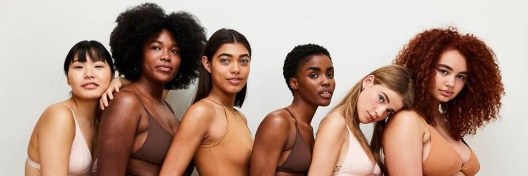 אסוס גאה להציג: הלבשה תחתונה דמוית עירום