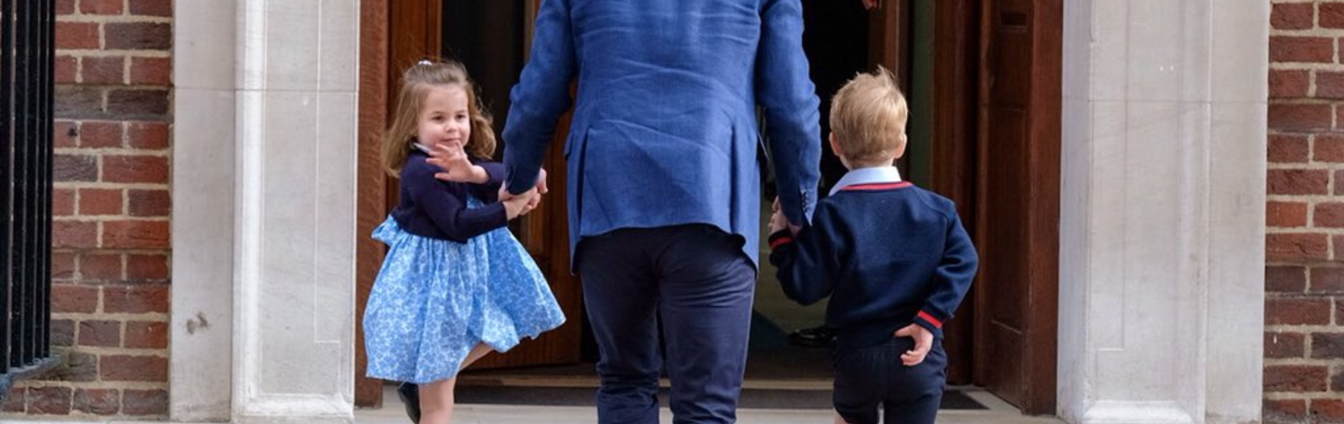 למרות האח הקטן, דווקא הנסיכה שרלוט היא זו שעושה היסטוריה