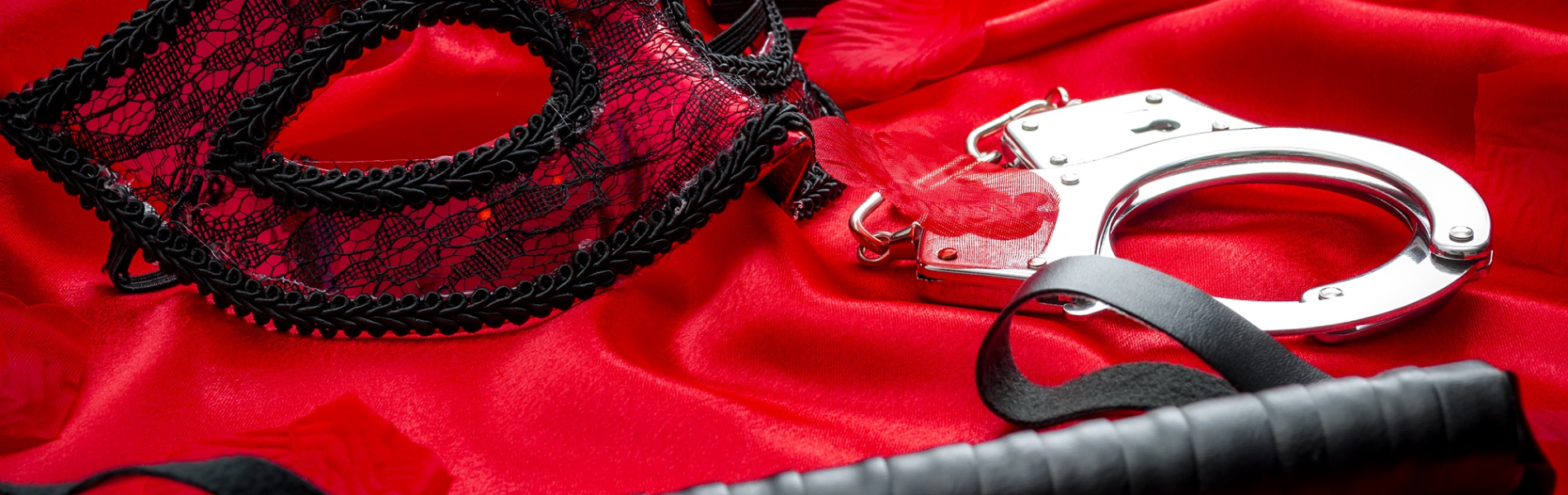 מה קרה כשהחלטתי לנסות להיות מלכת סאדו?