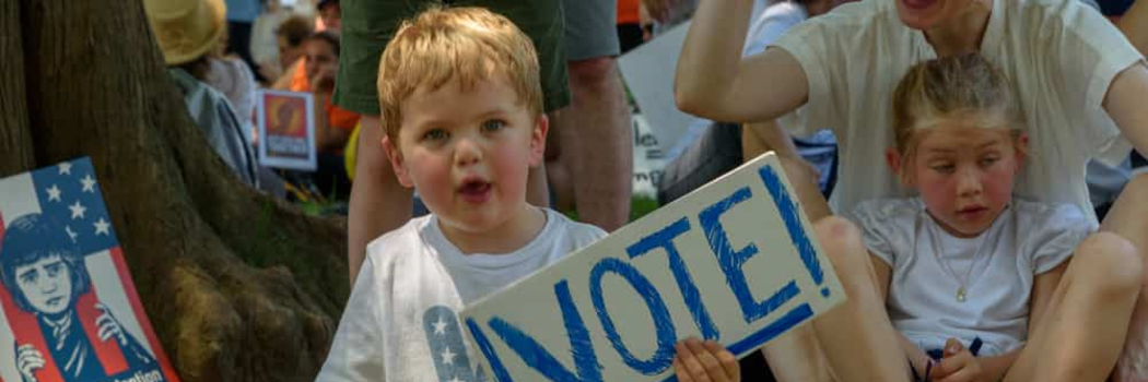 חינוך פוליטי חשוב יותר ממה שנדמה לכן. צילום: Shutterstock