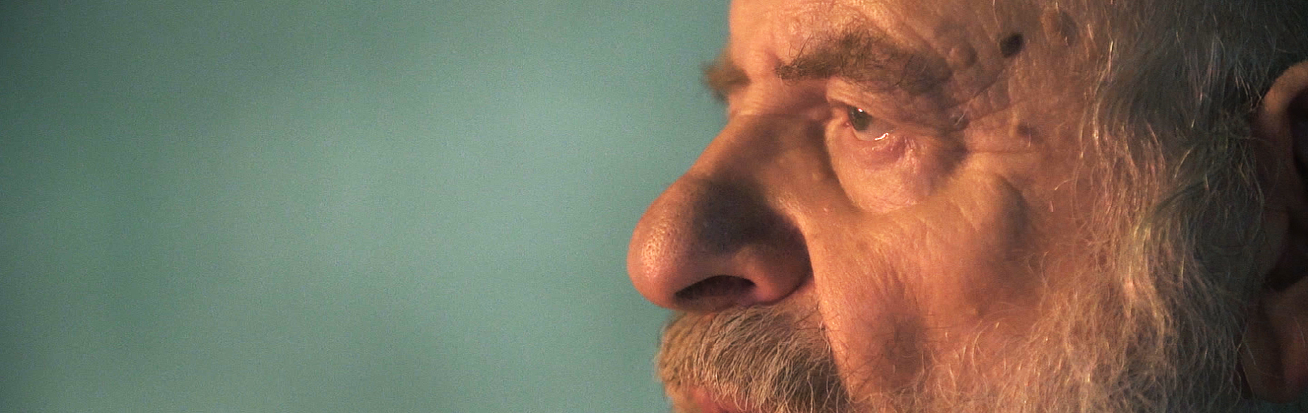 אורי זהר חוזר? למרות העטיפה, נדמה שהוא נשאר בדיוק אותו דבר