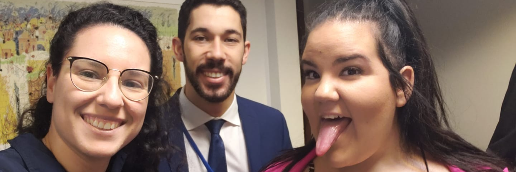 קמפינסקי עם נטע ברזילי ויעקב זינגר. צילום: באדיבות פולינה קמפינסקי