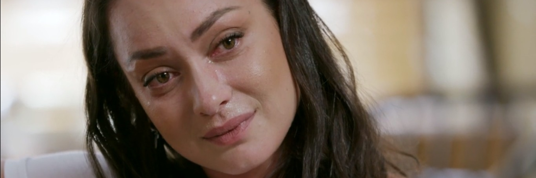 אנה ארונוב. צילום מסך מתוך "לאהוב את אנה"