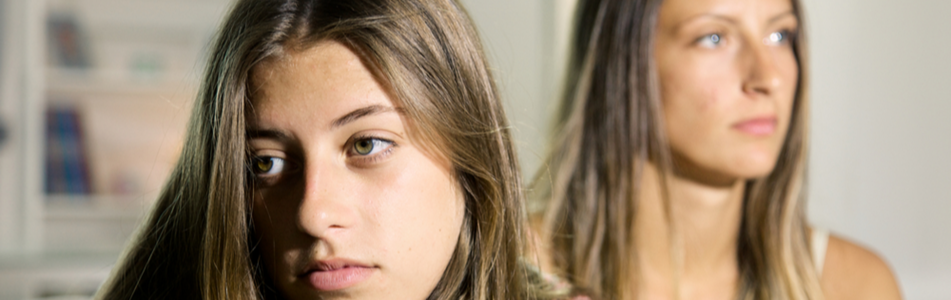 "חבל שנולדת": נשים חושפות את היחסים המורכבים עם האחיות שלהן