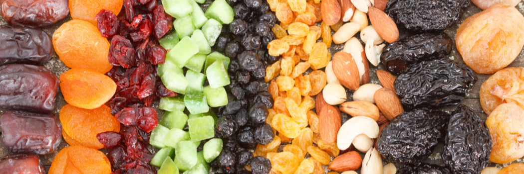ט"ו בשבט: גם במנות קטנות, פירות יבשים לא תמיד בריאים כמו שחשבתם