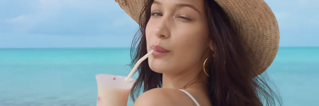 בלה חדיד בפרסומת לפסטיבל פרייה. צילום מסך מתוך יוטיוב