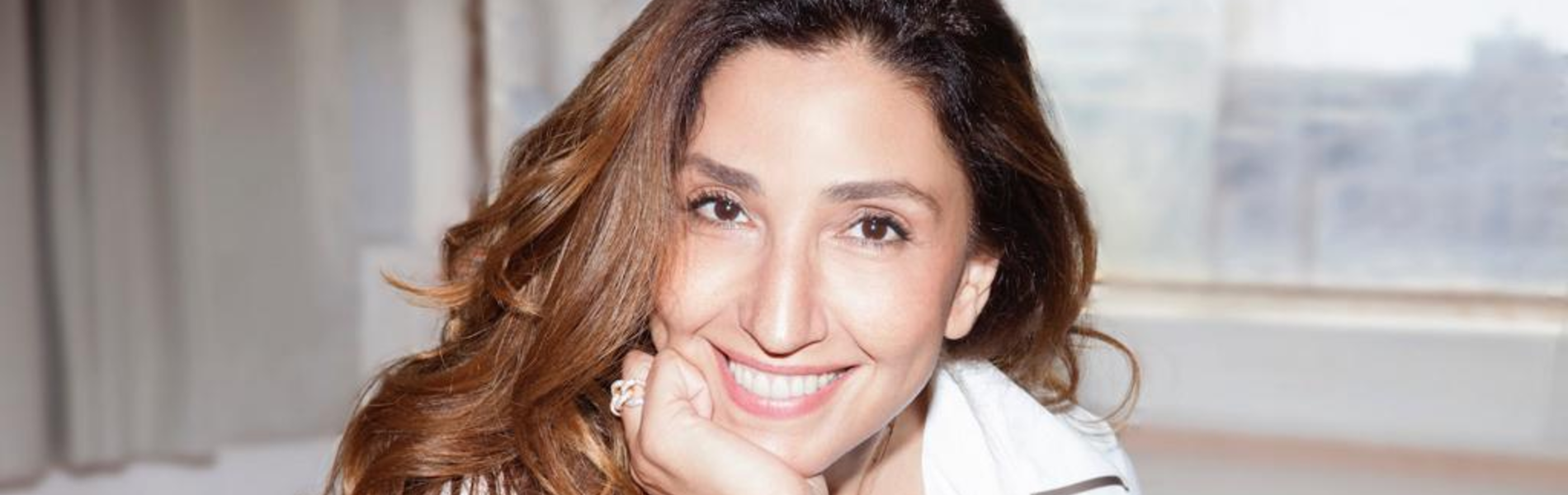 "את יודעת כמה אנשים מתים מבושה סביבנו?"