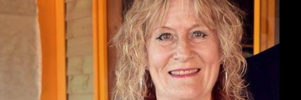 אסתר אהרונוביץ ז"ל ואחד מנכדיה