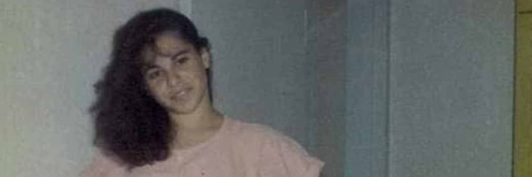 שרון בר-אל תמיר בילדותה. צילום ביתי