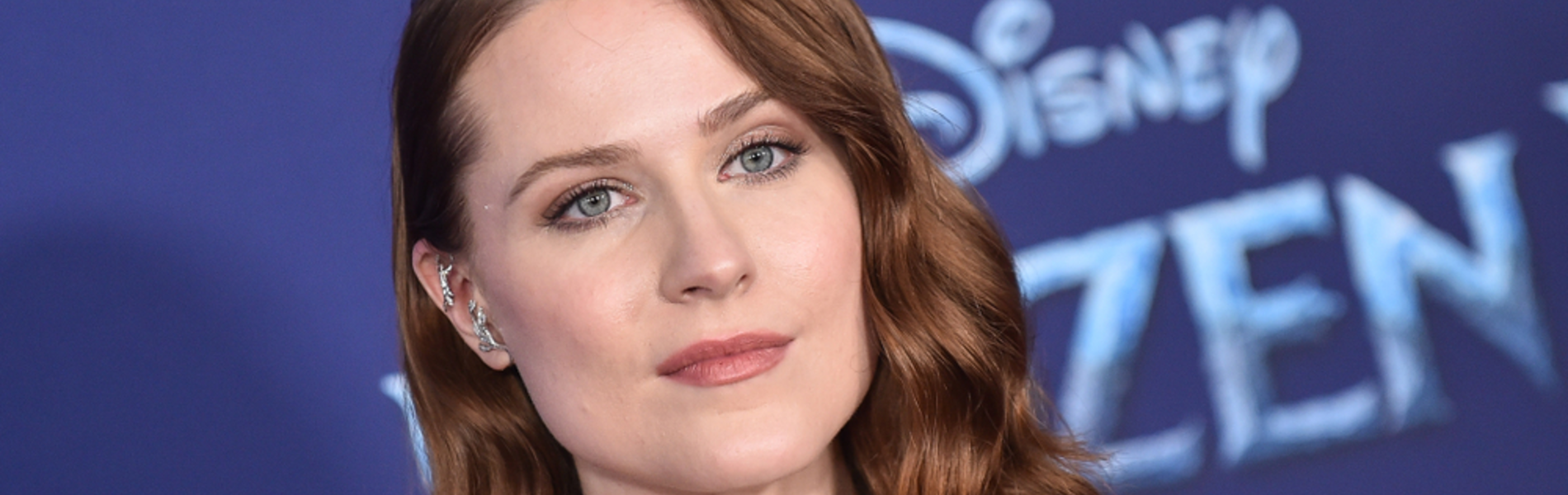 כשהדמות נוסכת אומץ בשחקנית: אוון רייצ'ל ווד לא מוכנה יותר שינצלו אותה