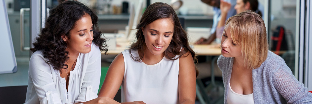 לכי חפשי את החברות שלך: מחקרים מראים שהן אלו שתעזורנה לך בקריירה